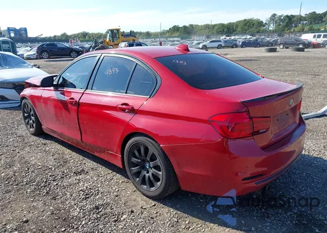 2016 BMW 328I xDrive z USA, uszkodzony, nr VIN WBA8E3G56GNT79779